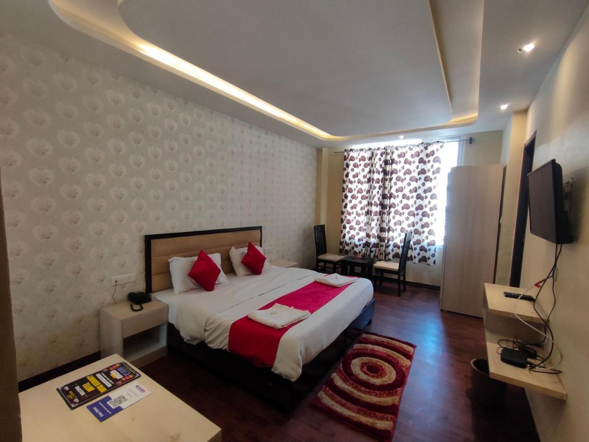 Hotel Royal Residency มะนาลี ภายนอก รูปภาพ