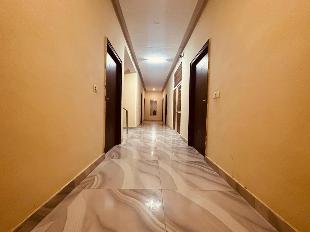 Hotel Royal Residency มะนาลี ภายนอก รูปภาพ