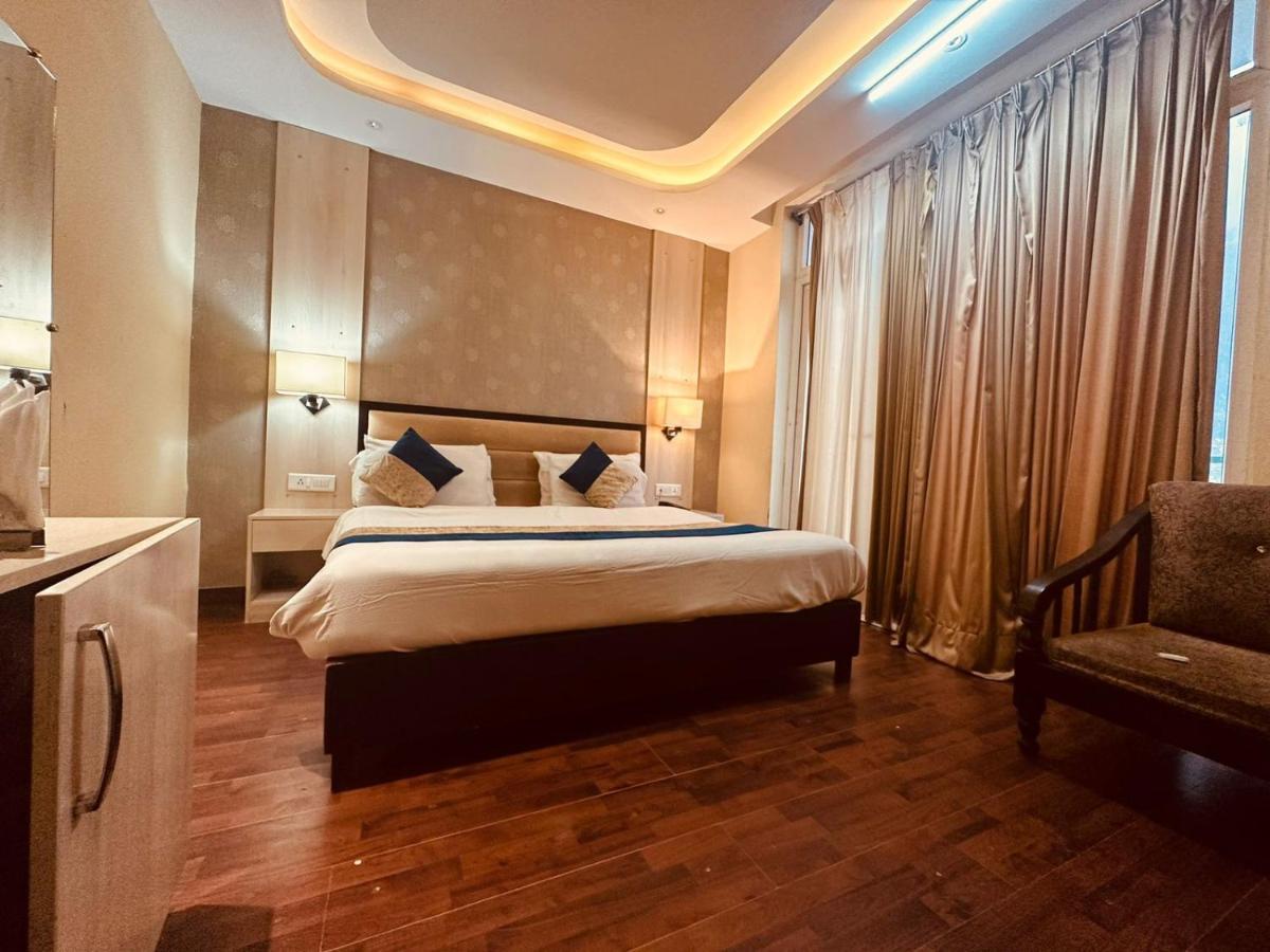 Hotel Royal Residency มะนาลี ภายนอก รูปภาพ