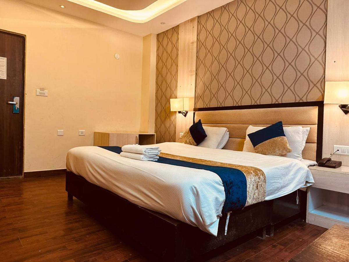 Hotel Royal Residency มะนาลี ภายนอก รูปภาพ