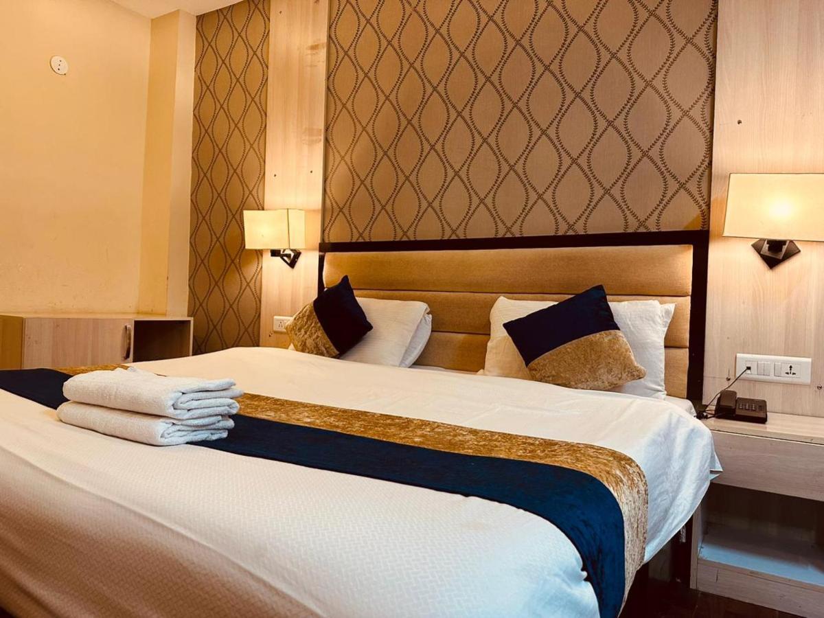 Hotel Royal Residency มะนาลี ภายนอก รูปภาพ